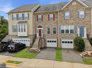 899 Stonefield Sq NE, Leesburg, VA 20176
