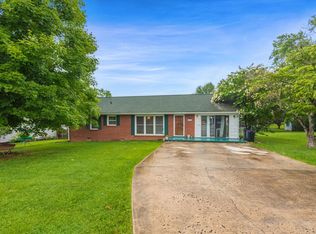 419 Highland Dr, Clinton, TN 37716