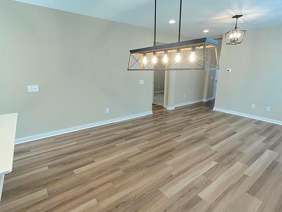 3rd image of 81 River Birch Ln