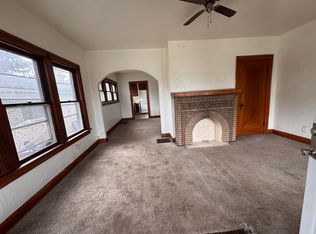 1122 Parkside Blvd, Toledo, OH 43607