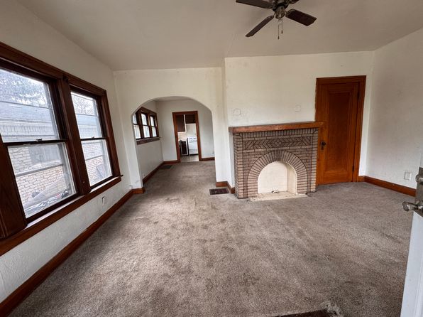 1122 Parkside Blvd