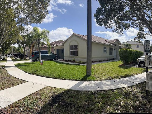 3rd image of 20896 NW 16th St