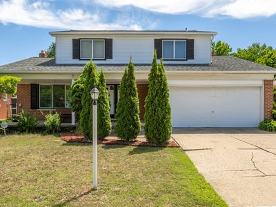 4440 Connie Dr, Sterling Heights, MI, 48310