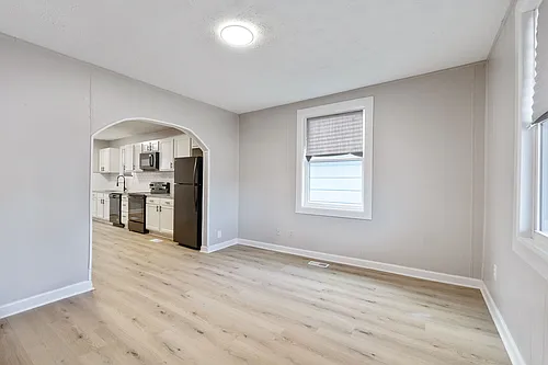 2045 Briarwood Ave Photo 1