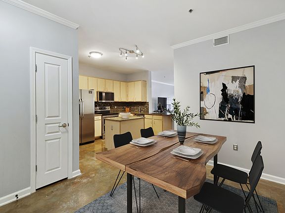 2nd image of 1803 Broadway APT 611