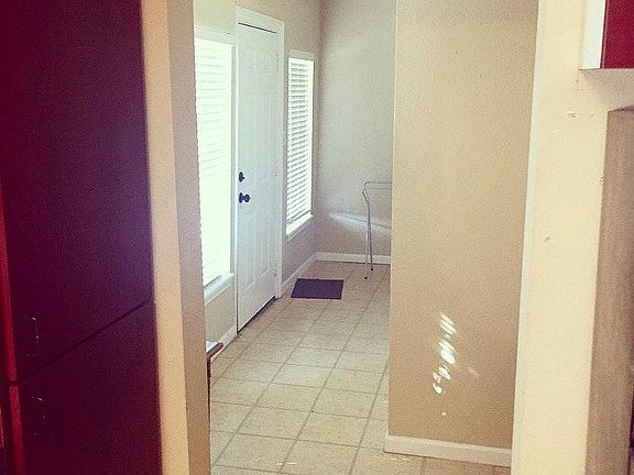 4th image of 316 Prewitt St #2