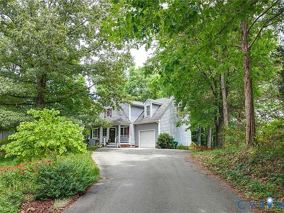 3rd image of 2111 Raintree Dr