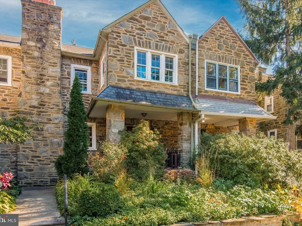 704 Carpenter Ln, Philadelphia, PA 19119