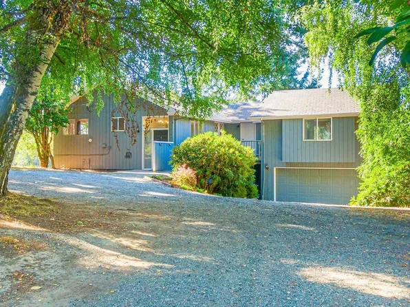 11907 SW Cemetery Road, Vashon, WA 98070