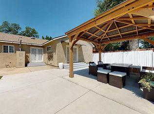 6808 Texhoma Ave, Van Nuys, CA 91406