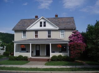 610 W Moore St, Hackettstown, NJ 07840