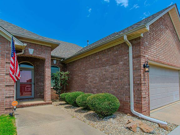 2nd image of 7104 Northlake Dr