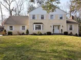 15 Gregory Ln, Millwood, NY 10546
