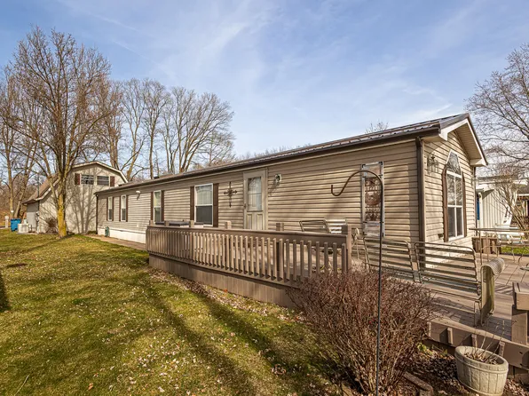 563 Sassafrass Dr, Coldwater, MI 49036