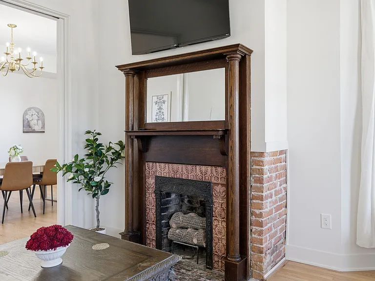 105 SW 9th St #A — Photo 17
