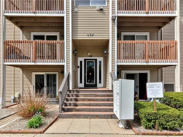 131 Fordson Ave APT 12, Cranston, RI 02910