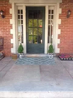 Classic front entry