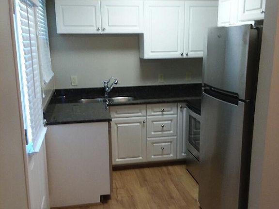 2nd image of 100 Lewis Dr Unit 12A