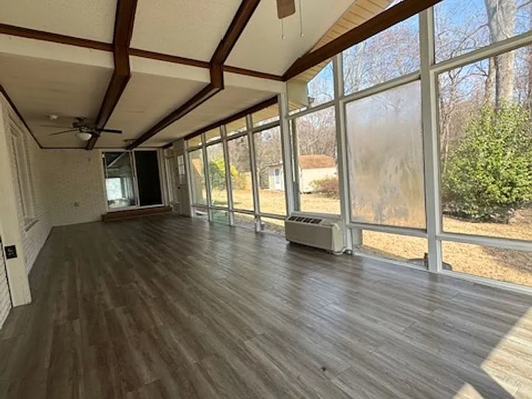 305 Glen Oak Dr — Photo 10