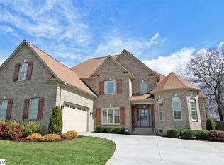 103 Waverly Hall Ln, Simpsonville, SC 29681