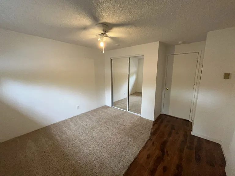 1010-1040 Lansford Dr SE — Photo 7