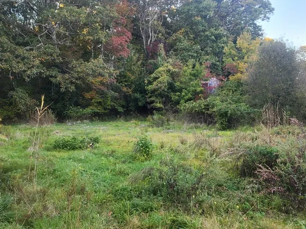 190 Old Bulgarmarsh Rd, Tiverton, RI 02878