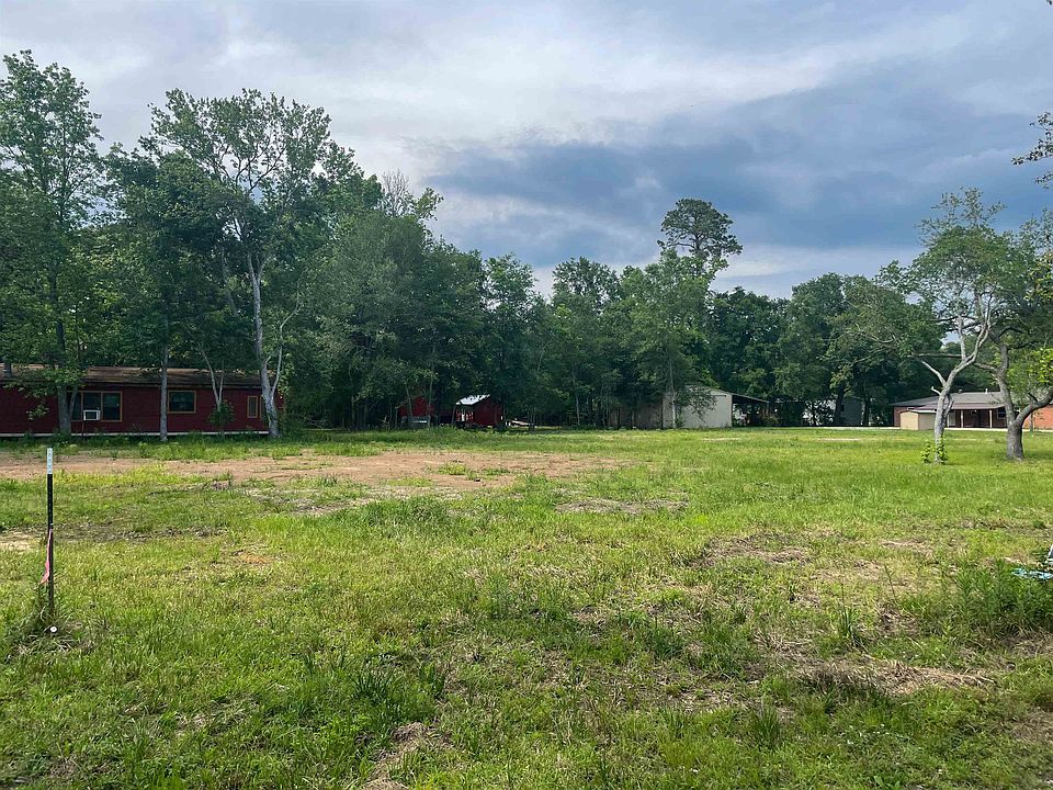 2nd image of 944 Harvey Ln