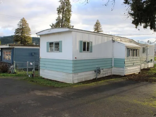 334 E 5th Ave APT 3A, Riddle, OR 97469