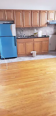 Sold by Global Real Estate Solutions | media 7