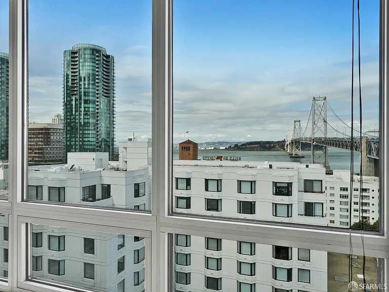 400 Beale St #1707 — Photo 26