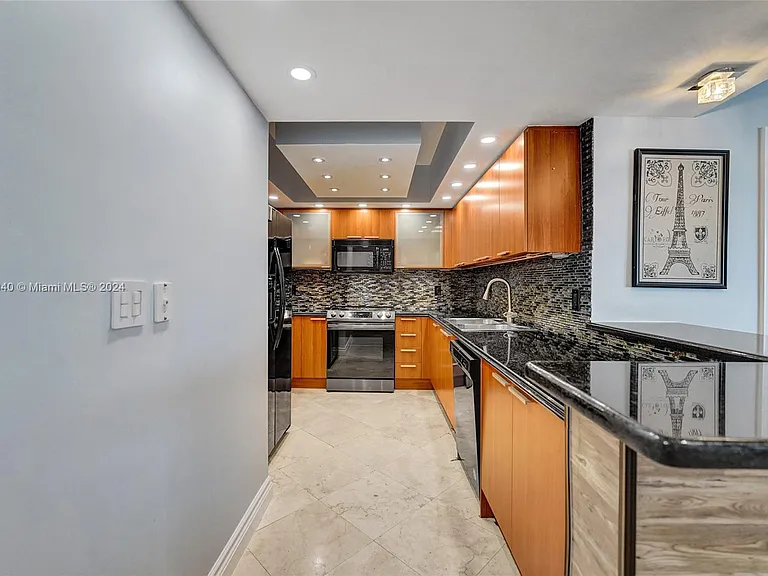 16699 Collins Ave #4106 — Photo 6