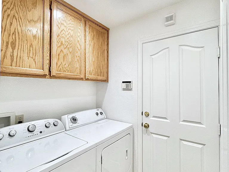 4378 Conejo Dr — Photo 33