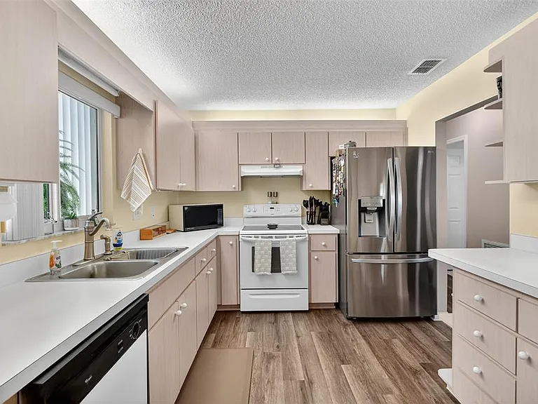 17551 SE 96th Ct — Photo 14