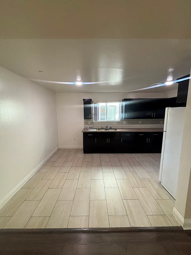 5 bed, 1777 sqft, $4,250 — Photo 4