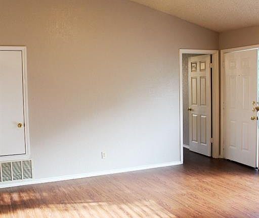 4th image of 9100 Japonica Ct #B