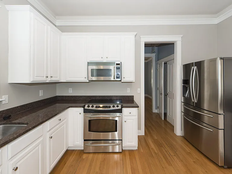302 White Gables Dr — Photo 10