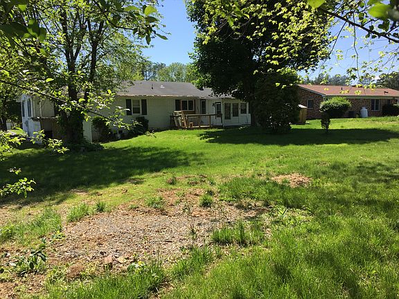 3rd image of 229 Fredericktowne Dr