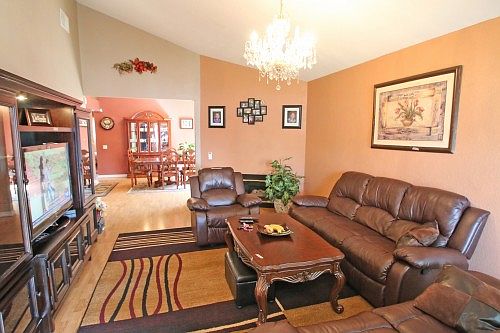 5th image of 5404 College Oak Dr