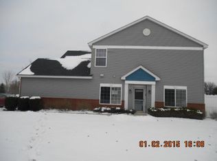 8542 Grove Cir, Shakopee, MN 55379