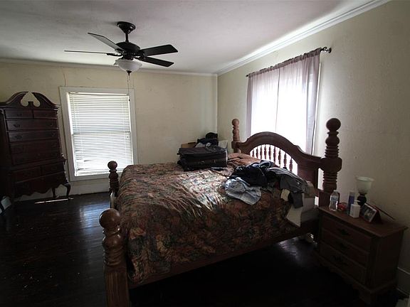 5th image of 480 W A Denton Dr