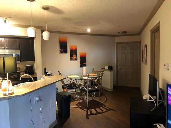 2nd image of 2905 NE 190th St APT 105