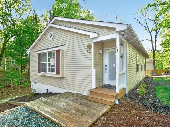 31 Woodlawn Dr, Palmyra, VA 22963