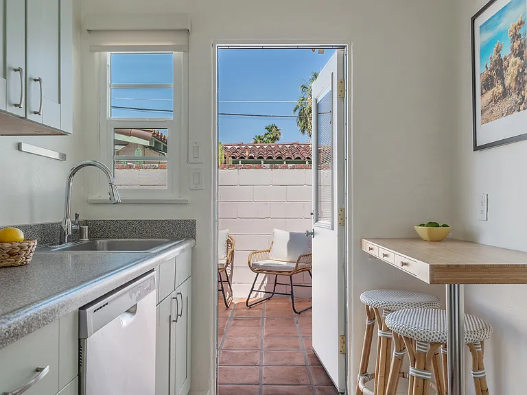552 S Calle Santa Rosa — Photo 35