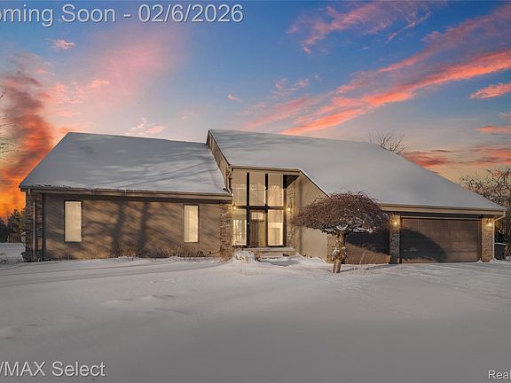 4th image of 5031 McCandlish Rd