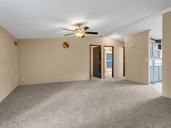5th image of 4872 E Gibson Ave