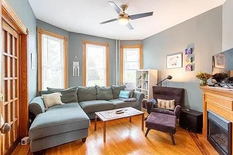 5th image of 918 W 26th St #1