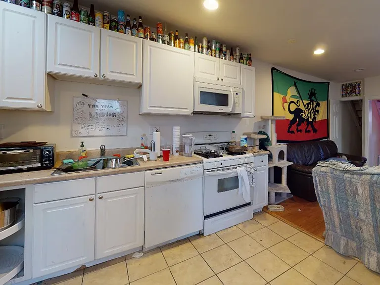 1512 Fontain St — Photo 11