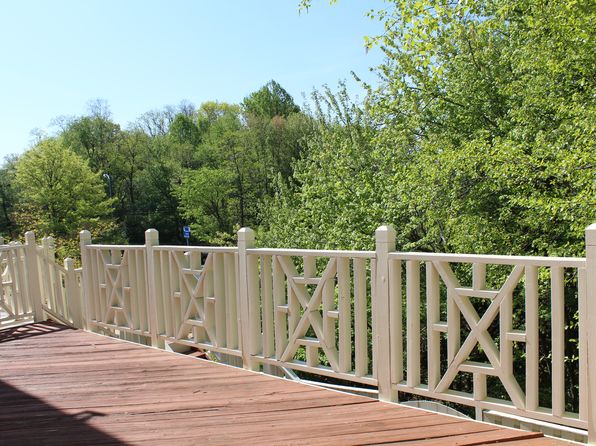 1814 Pollard Ter, Vienna, VA 22182