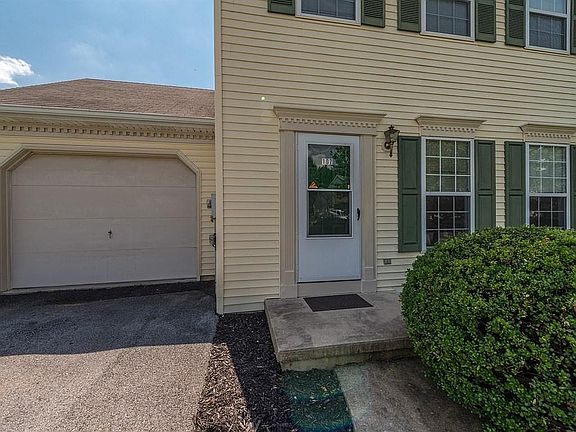 3rd image of 107 Meadowcroft Dr