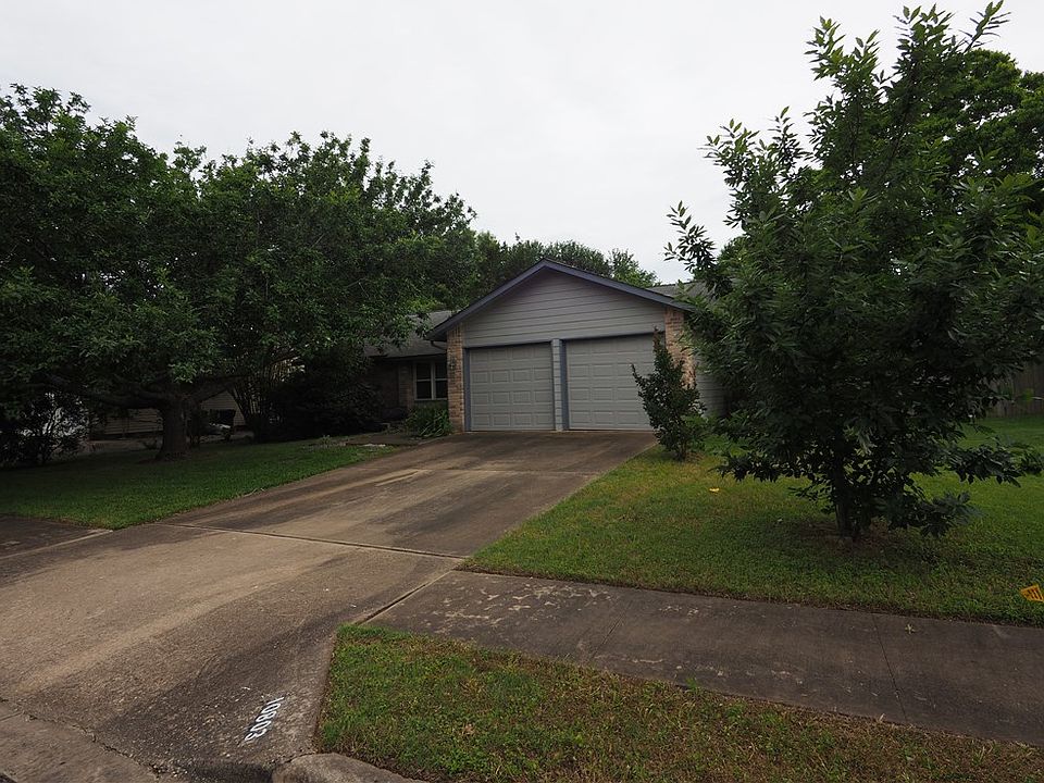 1st image of 10803 Tall Oak Trl